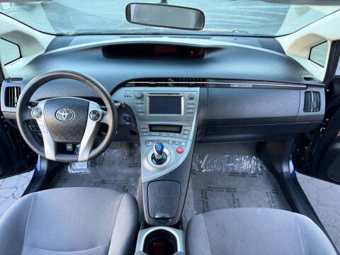 2013 Toyota Prius Two