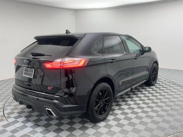 2022 Ford Edge ST