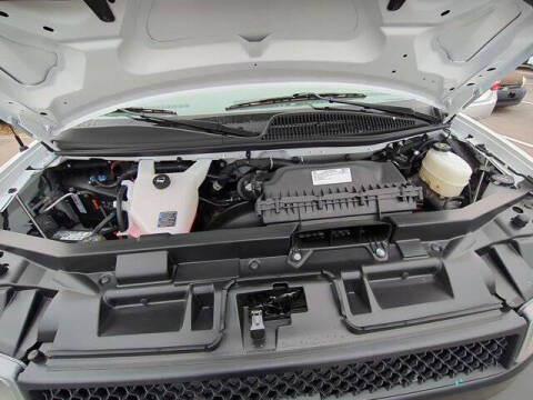 2025 Chevrolet Express 2500