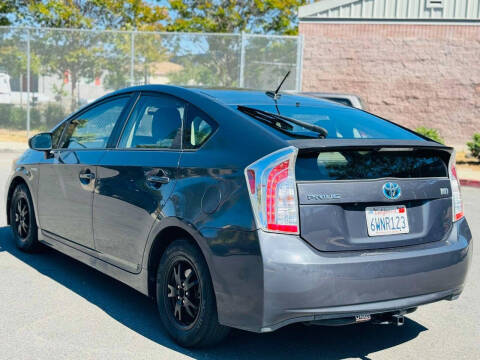 2012 Toyota Prius Three
