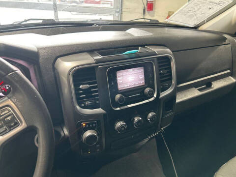 2021 RAM 1500 Classic SLT