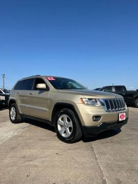 2011 Jeep Grand Cherokee for sale at UNITED AUTO INC in South Sioux City NE