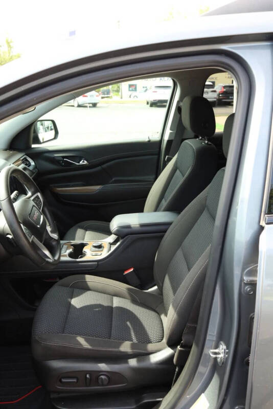 2021 GMC Acadia SLE