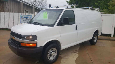 2022 Chevrolet Express 2500