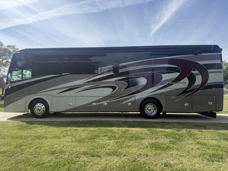 2022 Tiffin Phaeton