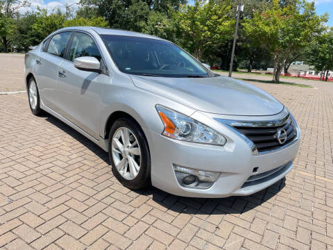 2014 Nissan Altima for sale at PFA Autos in Union City GA