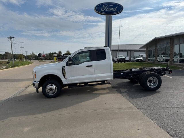 2025 Ford F-350 Super Duty XL