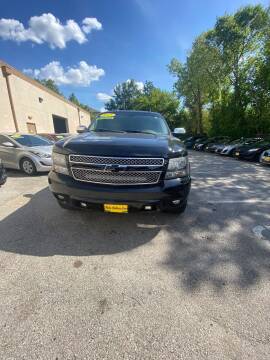 2009 Chevrolet Tahoe for sale at AUTO LATINOS CAR in Houston TX