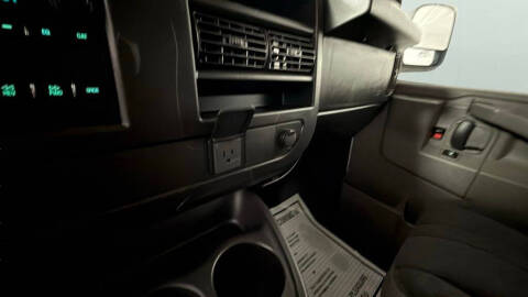 2024 Chevrolet Express 2500