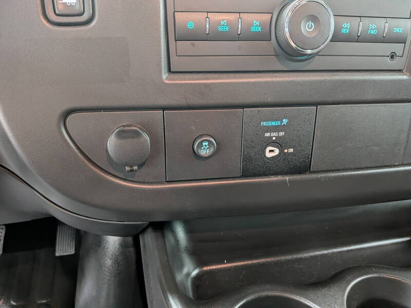 2025 GMC Savana 2500