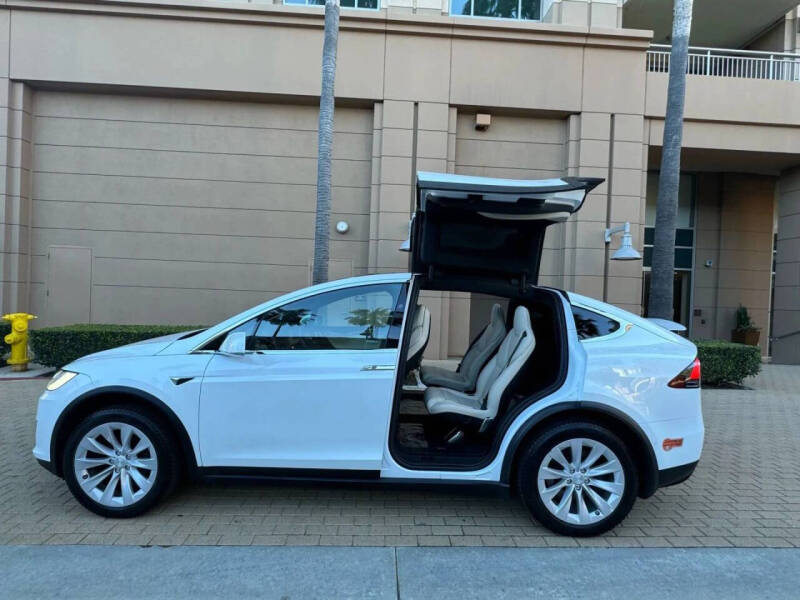 2019 Tesla Model X Long Range