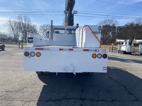 2002 Freightliner FL60