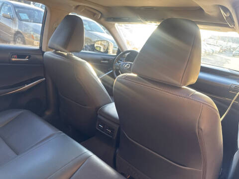 2017 Lexus IS 200t