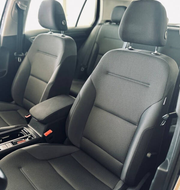 2017 Volkswagen e-Golf SE