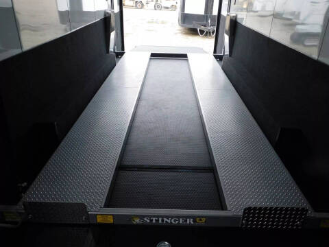 2025 United Trailers USH 28' Stacker Race Trailer L