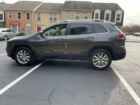 2015 Jeep Cherokee for sale at Bob's Motors in Washington DC