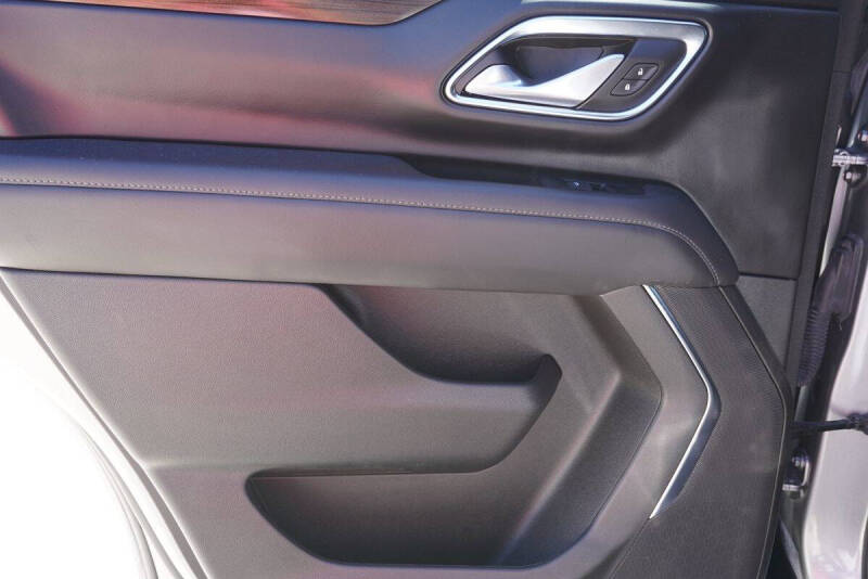 2023 GMC Yukon SLE