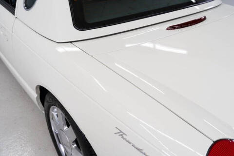 2002 Ford Thunderbird Deluxe