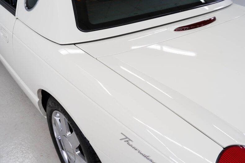 2002 Ford Thunderbird Deluxe