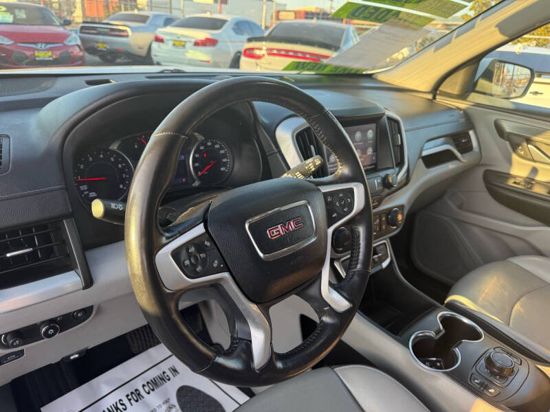 2022 GMC Terrain SLT