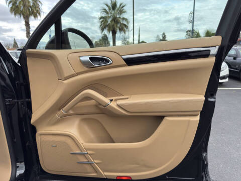 2014 Porsche Cayenne S