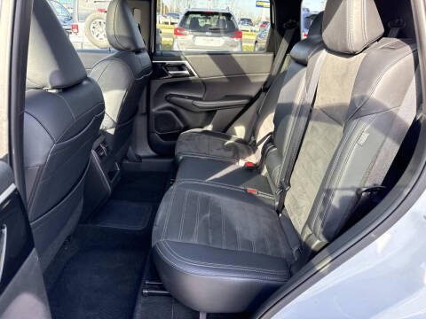 2024 Mitsubishi Outlander PHEV Ralliart