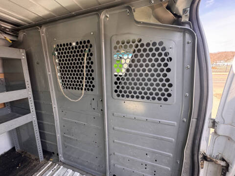 2016 GMC Savana 2500