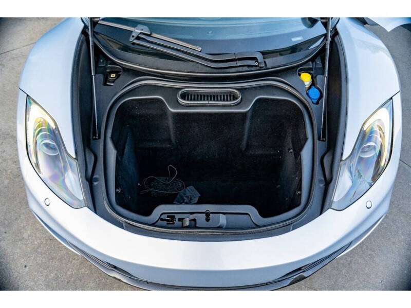 2012 McLaren MP4-12C