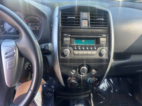 2015 Nissan Versa Note SV