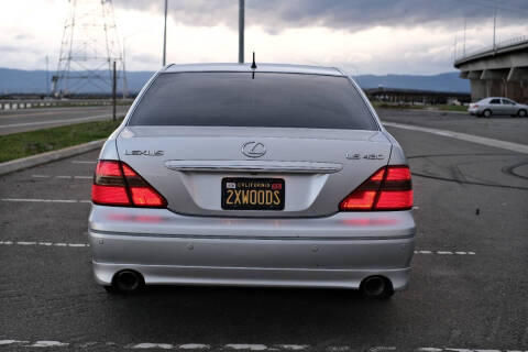 2005 Lexus LS 430