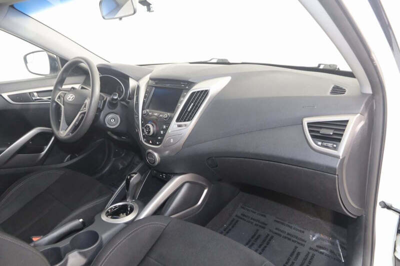 2016 Hyundai Veloster