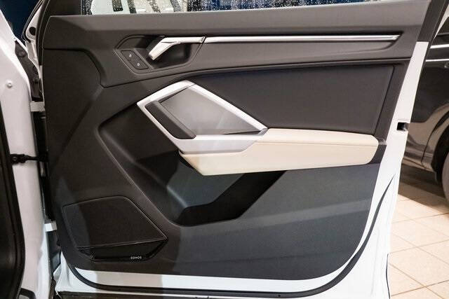 2024 Audi Q3 quattro S line Prem Plus 45 TFSI