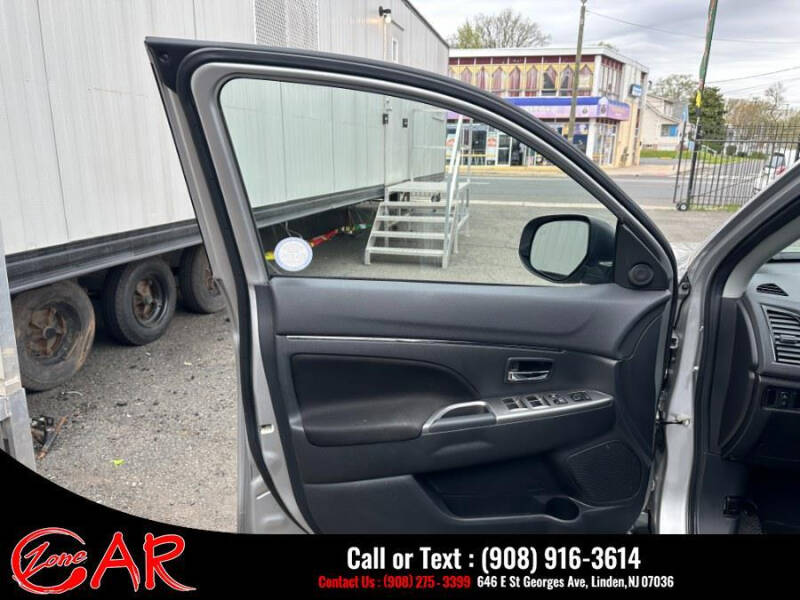 2020 Mitsubishi Outlander Sport SE