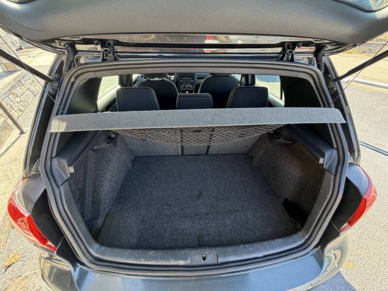 2012 Volkswagen GTI Base PZEV