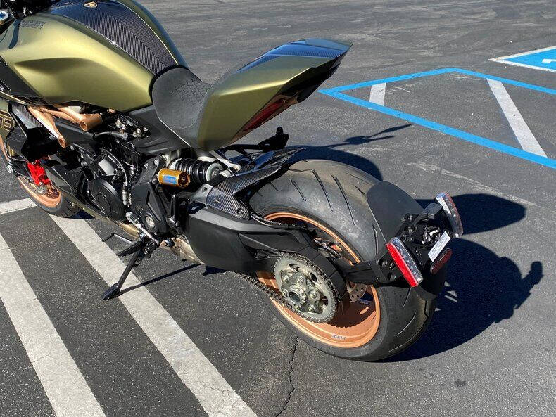 2021 Ducati Diavel 1260 Lamborghini