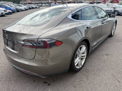 2015 Tesla Model S 70D