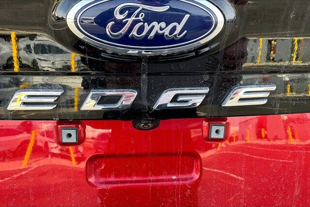 2021 Ford Edge Titanium
