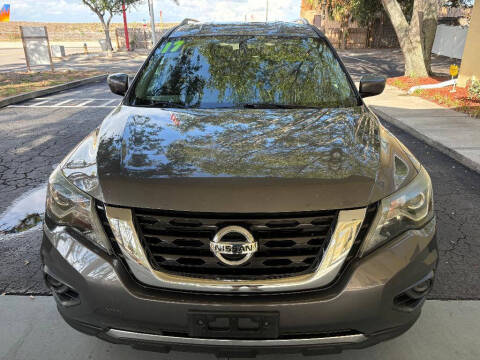 2017 Nissan Pathfinder S