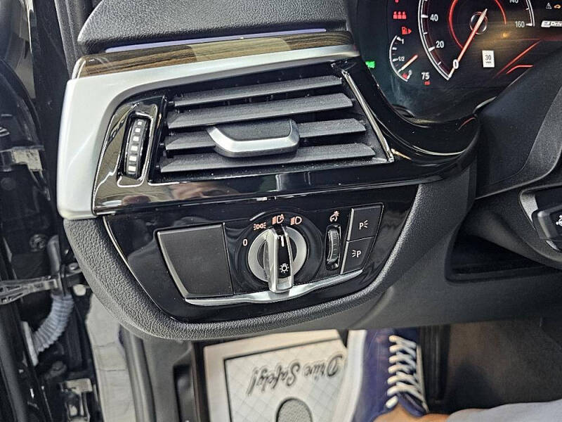 2019 BMW 5 Series 530e iPerformance