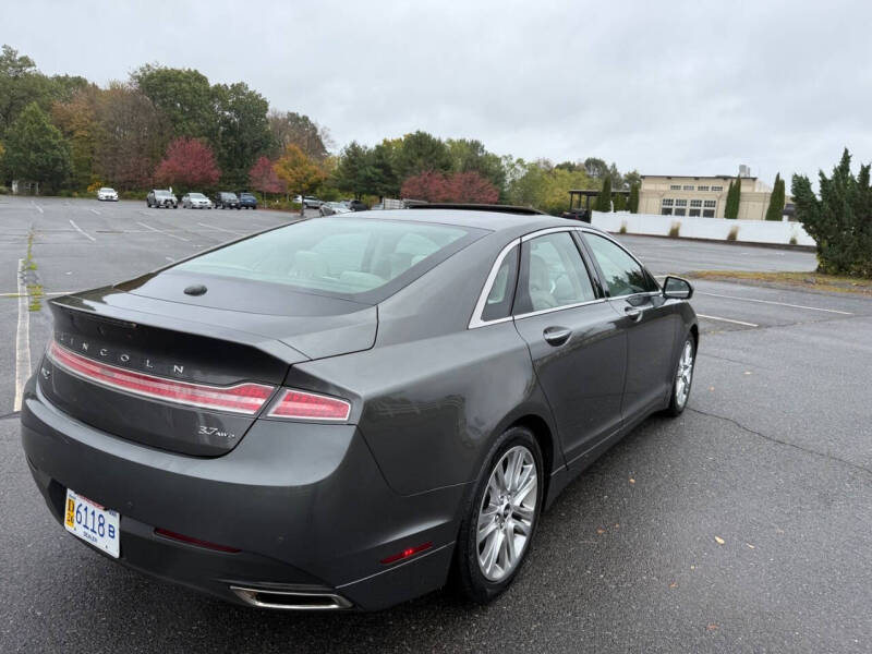 2016 Lincoln MKZ