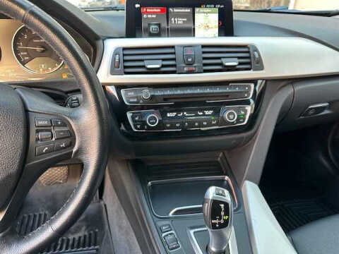 2018 BMW 3 Series 320i xDrive