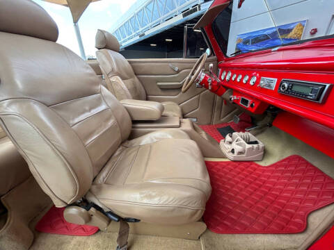 1947 Ford Super Deluxe