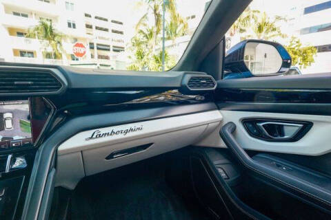 2024 Lamborghini Urus S