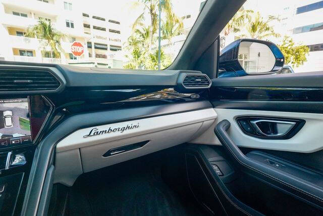 2024 Lamborghini Urus S