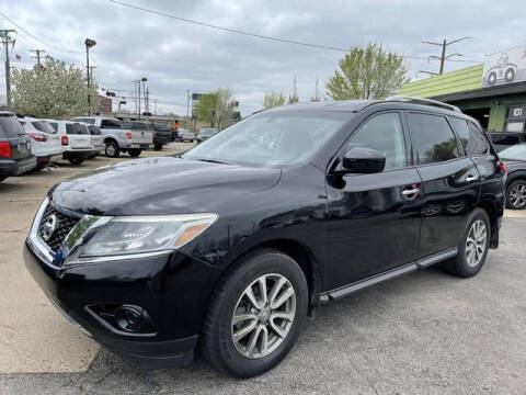 2013 Nissan Pathfinder for sale at Joliet Auto Center in Joliet IL