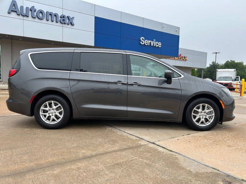 2017 Chrysler Pacifica Touring