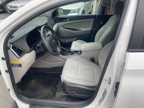 2017 Hyundai Tucson SE