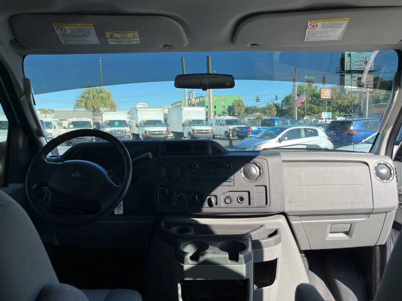 2014 Ford E-Series E-150