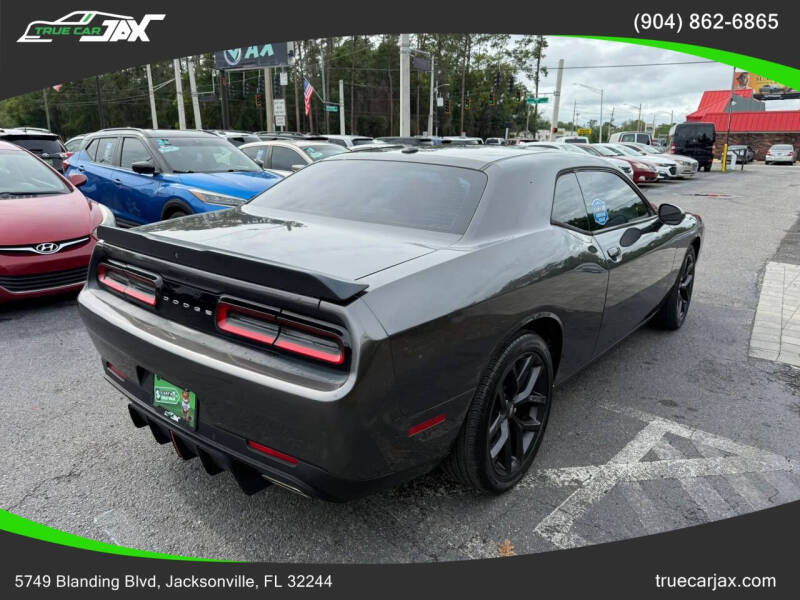 2019 Dodge Challenger SXT