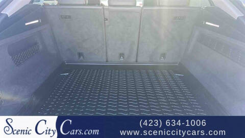 2022 Audi Q8 quattro Premium Plus 55 TFSI